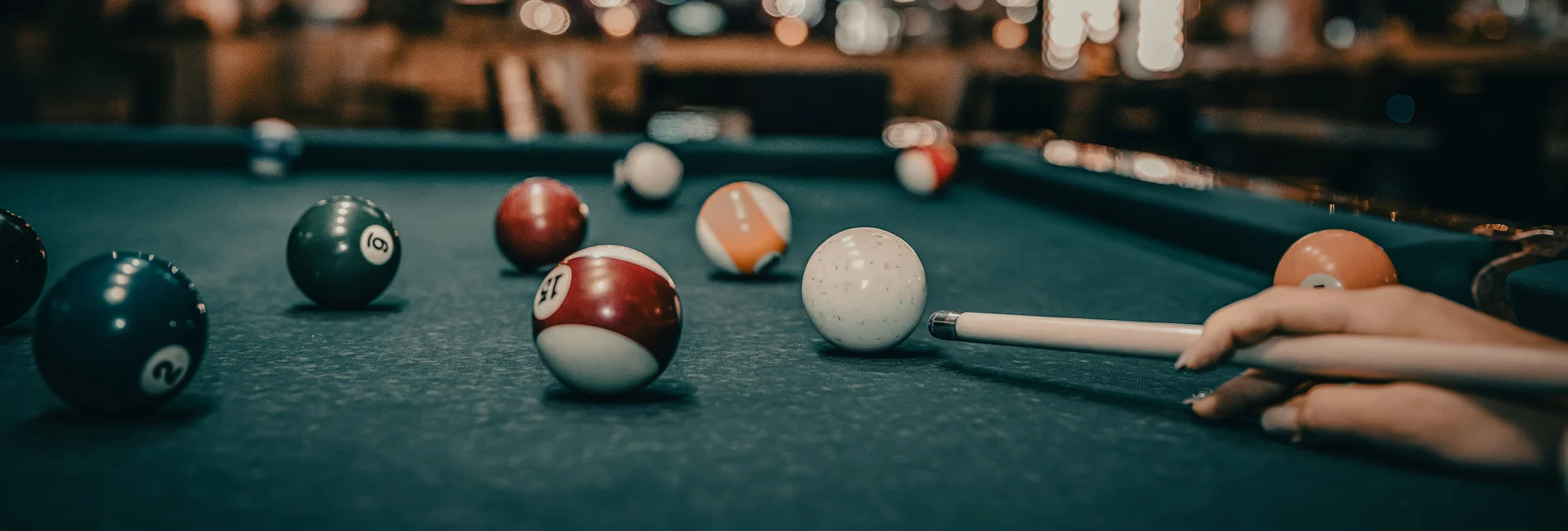 Nitro Go Cart bilardo alanı atmosferi